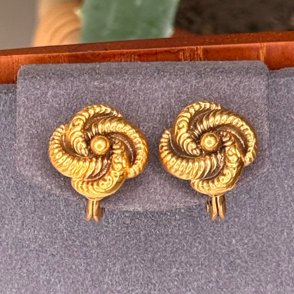 Vintage Yves Saint Laurent YSL Gold Rope Knot Clip-On Earrings 1980s Rosette - Picture 1 of 6